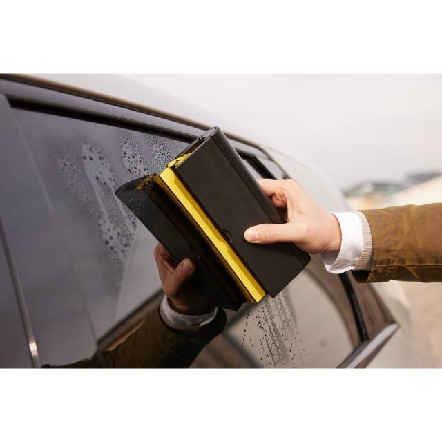 Accesoriu auto multifuncțional 8-în-1