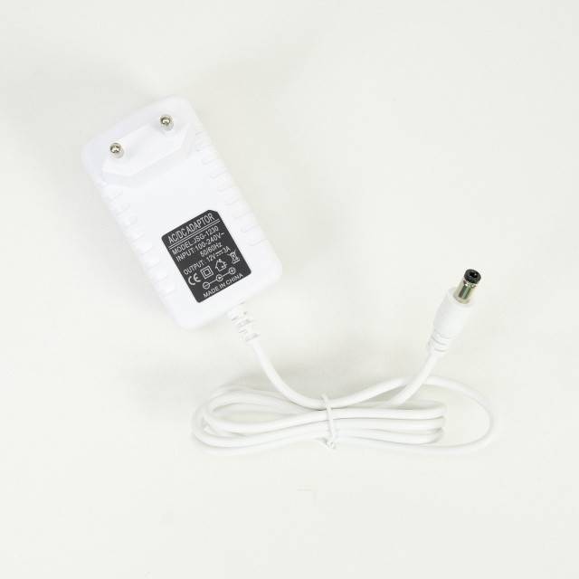 Banda LED PNI 5050RGB, 300 LED-uri, RGB, dimabil, jocuri de lumini, 5 metri, IP20, telecomanda, alimentator 230V inclus