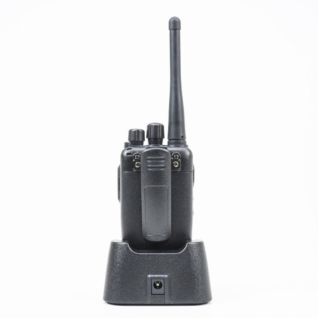 Bax cu 20 bucati statie radio portabila profesionala PNI PMR R15 0.5W, 16 canale programabile, 16 PMR si tonuri 50 CTCSS si 104 DCS, ASQ, TOT,