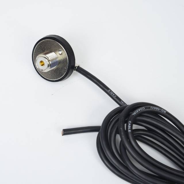 Cablu de legatura PNI T301 pentru antene cu filet include mufa PL259 lungime 4m