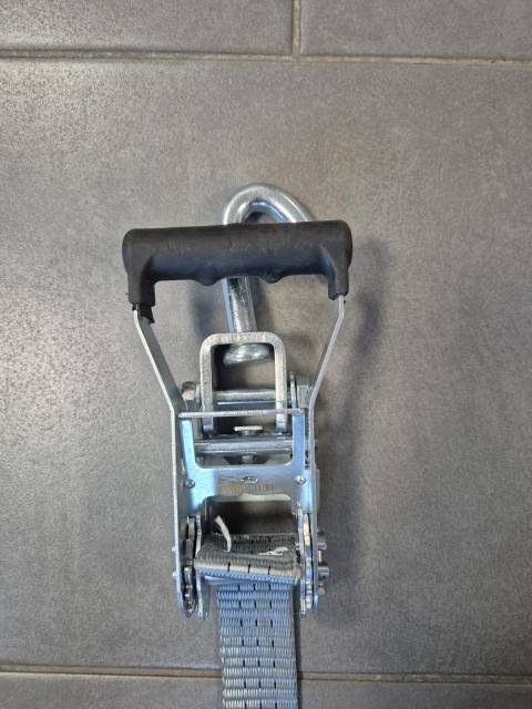 Chinga auto 3.5m - carlige rotative - (banda 3,5 cm)
