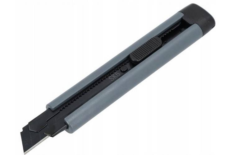 Cutit / cutter DREL cu lama segmentata 18 mm, ghidaj metalic, 3 lame
