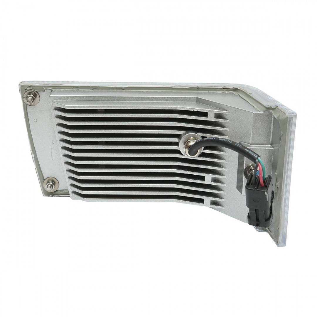 Far stanga LED 4 pini Case IH cod OEM 91967C1, 92242C1, 1964759C1, 1964757C1, 91971C1, 91971C2, 70702007