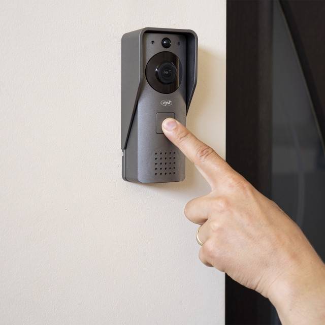 Interfon video inteligent PNI House 910 WiFi HD, P2P, iesire yala, aplicatie dedicata Tuya Smart, integrare in scenarii si automatizari smart cu alte