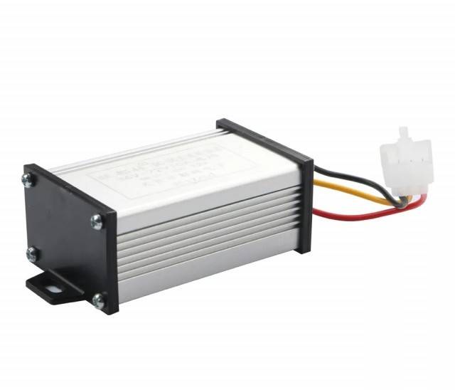 Invertor universal 36V/48V/60V/72V - 12V (10A)