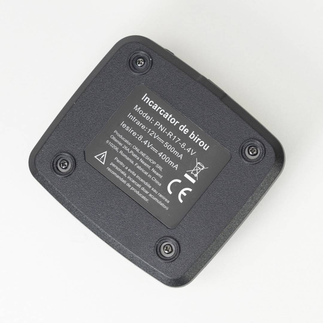 Kit 2 statii radio portabile PNI PMR R17 446MHz, 0.5W, 16 canale PMR si tonuri 50 CTCSS si 104 DCS, programabila, Li-Ion 2200 mAh, IP68