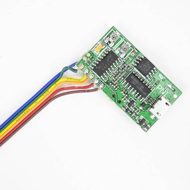 Kit Statie radio CB PNI Escort HP 8000L si Modul de ecou si roger beep PNI ECH01
