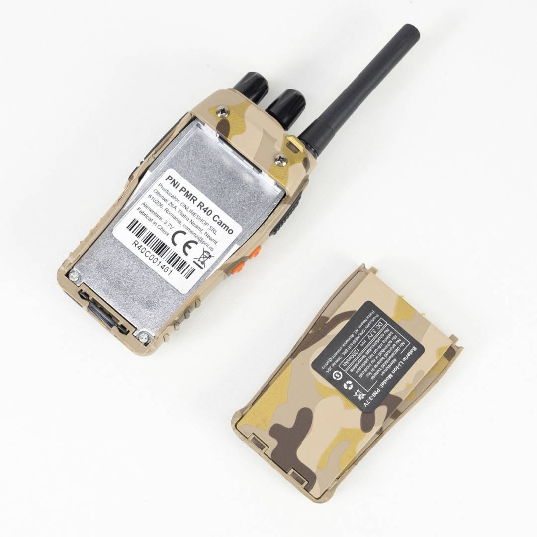 Kit Statii radio portabile PNI PMR R40 CAMO 0.5W, 16 canale, tonuri 50 CTCSS si 104 DCS, ASQ, TOT, monitor, set 6 bucati