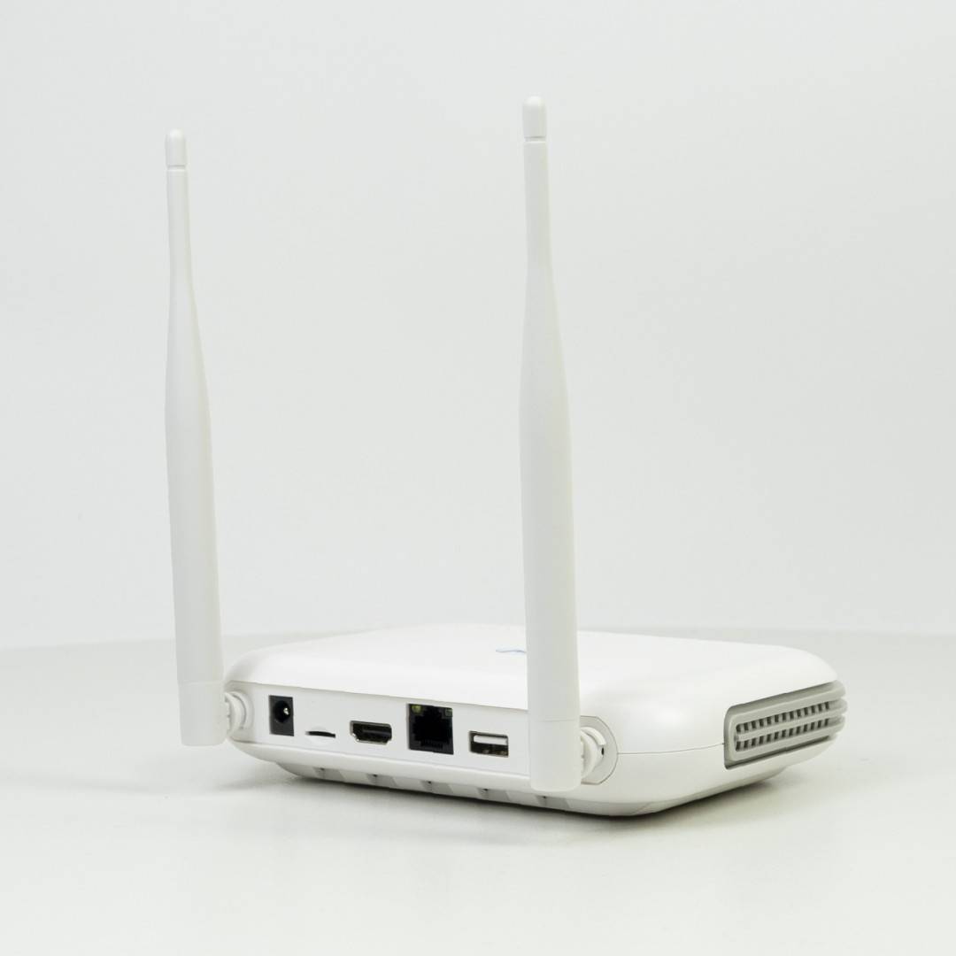 Kit supraveghere video wireless PNI House WiFi800 NVR si 3 camere PNI IP840 de exterior, 8MP, 4K, IP65