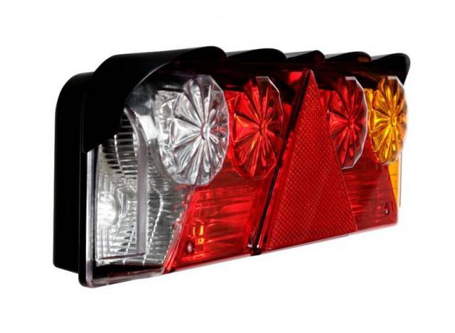 LAMPA DREAPTA CAMION CU BEC