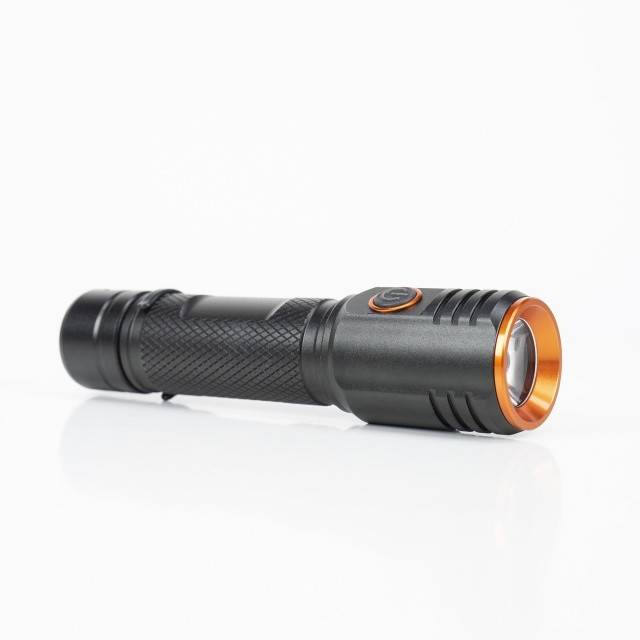 Lanterna PNI Adventure F650 cu LED 20W, 2000lm, din aluminiu, IPX6, acumulator inclus, incarcare prin USB tip C