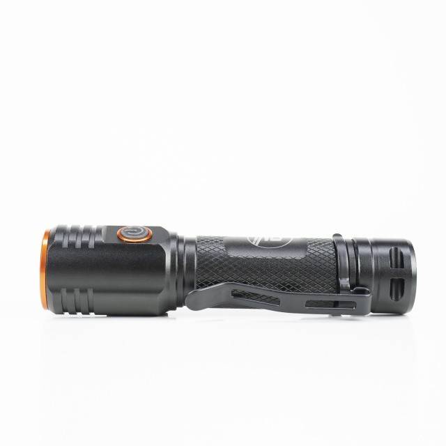 Lanterna PNI Adventure F650 cu LED 20W, 2000lm, din aluminiu, IPX6, acumulator inclus, incarcare prin USB tip C