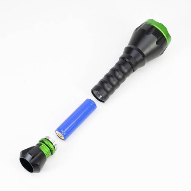 Lanterna PNI Adventure F750 Green Light din aluminiu, LED 10W, 500 lm, pana la 850 m, IP44, acumulator 4000mAh inclus, incarcare prin USB Type-C,