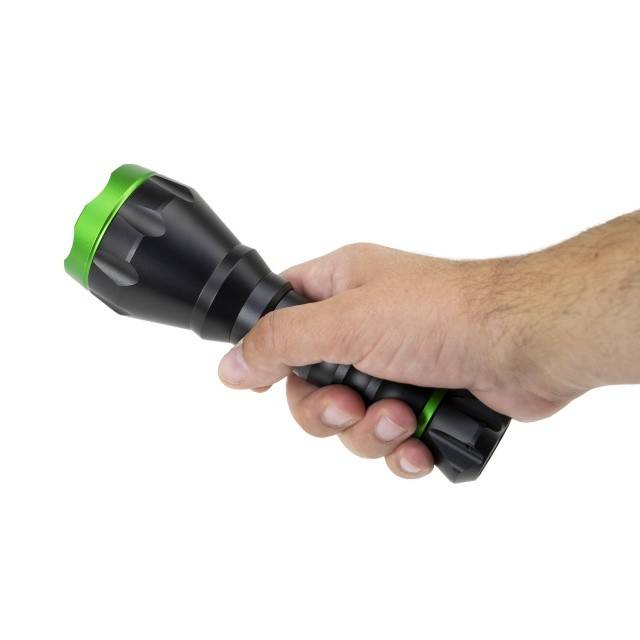 Lanterna PNI Adventure F750 Green Light din aluminiu, LED 10W, 500 lm, pana la 850 m, IP44, acumulator 4000mAh inclus, incarcare prin USB Type-C,