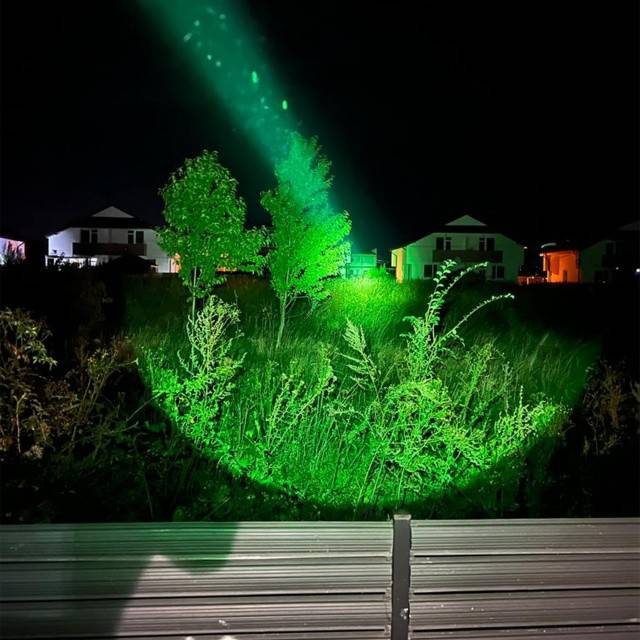 Lanterna PNI Adventure F750 Green Light din aluminiu, LED 10W, 500 lm, pana la 850 m, IP44, acumulator 4000mAh inclus, incarcare prin USB Type-C,
