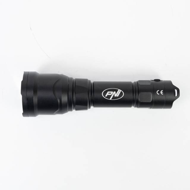 Lanterna PNI Adventure FHTW10, 40m, focus, Li-Ion 3000mAh, 620 lm, pana la 540 m, negru