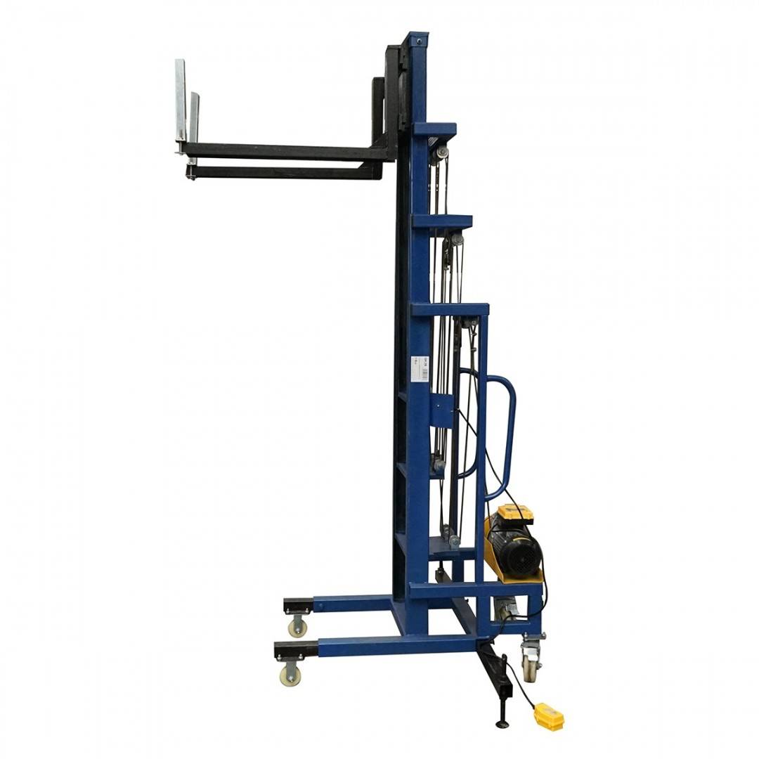 Lift electric pentru materiale constructii inaltime max 4m, 300Kg cu telecomanda