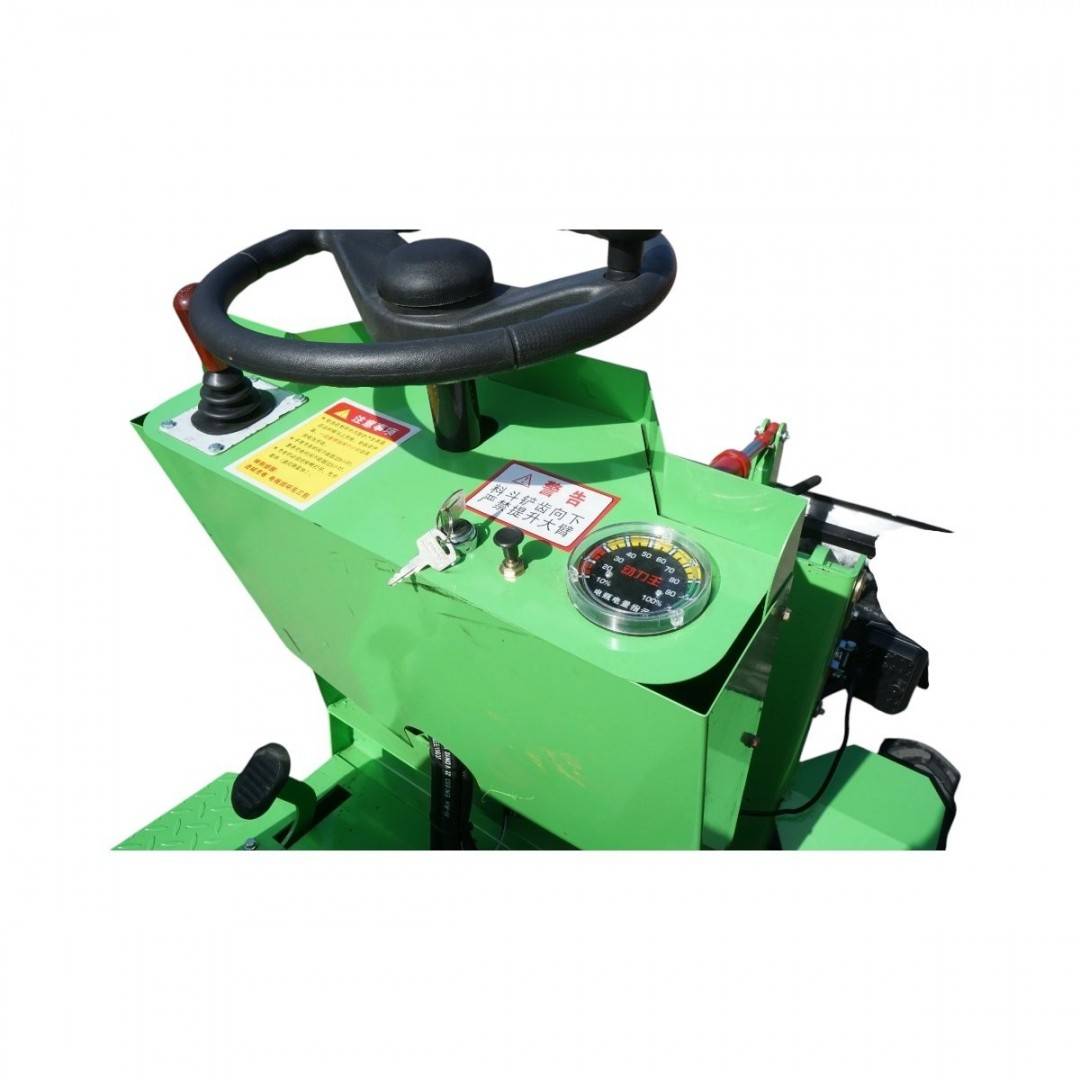 Mini incarcator frontal electric 700kg 4x4, 2 motoare 2200W brushless, baterie 60V/70Ah, capacitate ridicare 400kg, latime cupa 1000mm THOR