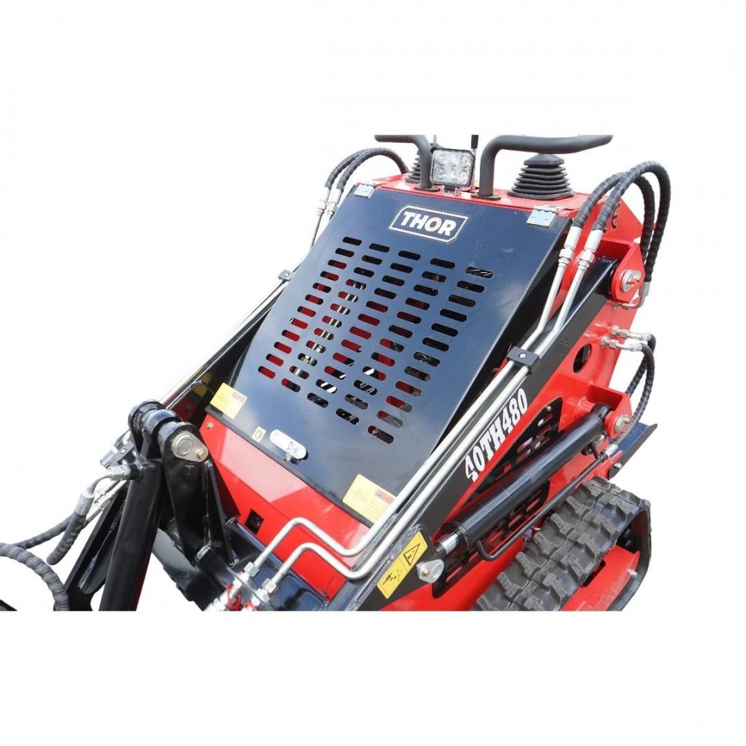 Mini incarcator frontal pe senile, motor benzina 15CP, 420cc, capacitate ridicare 300kg, volum cupa 0.15m3 THOR