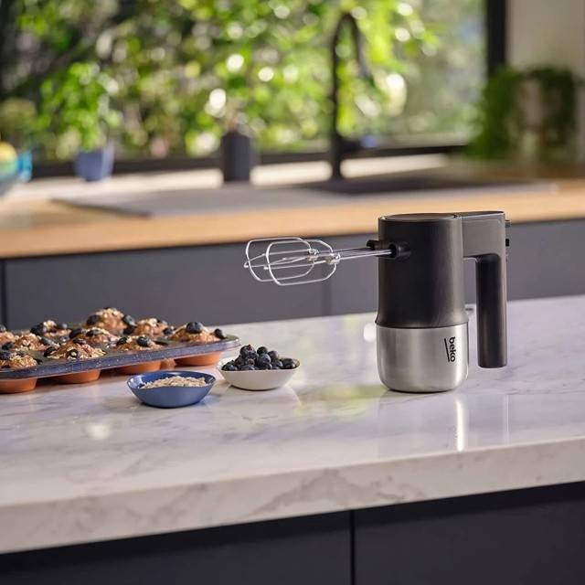 Mixer Beko HMM81504BX, 500W, 4 trepte de viteza, functie Turbo, negru/inox