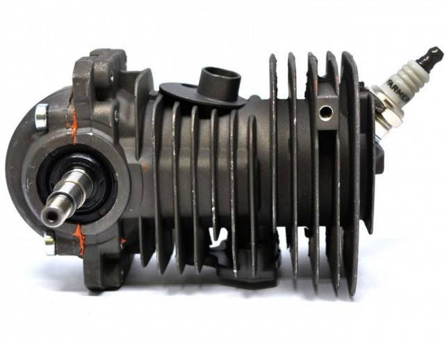 Motor complet drujba Husqvarna 136, 137