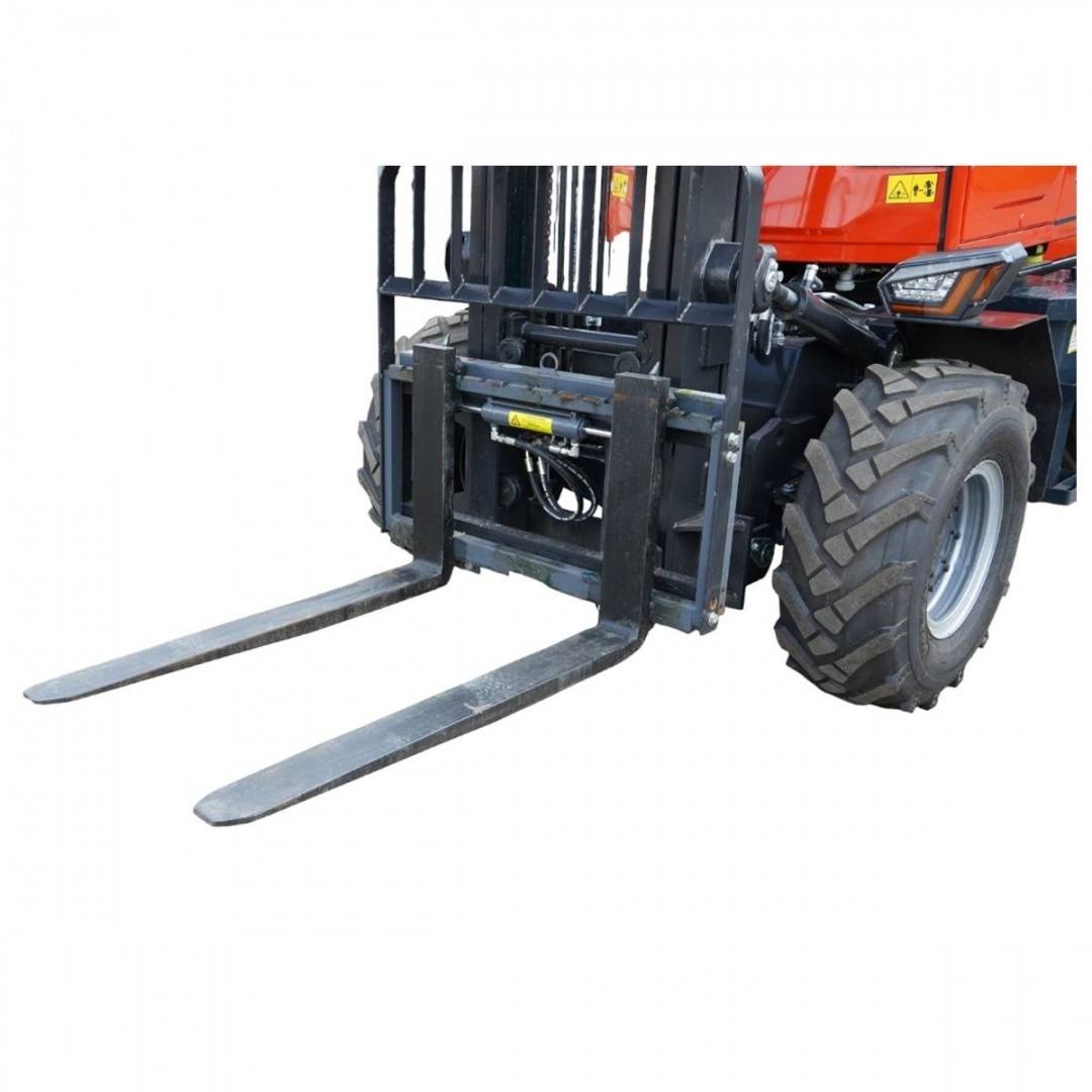 Motostivuitor 3.5T 4x4 OFF ROAD, motor diesel 50CP (37kW), inaltime ridicare 3m, roti 23.5/70-16