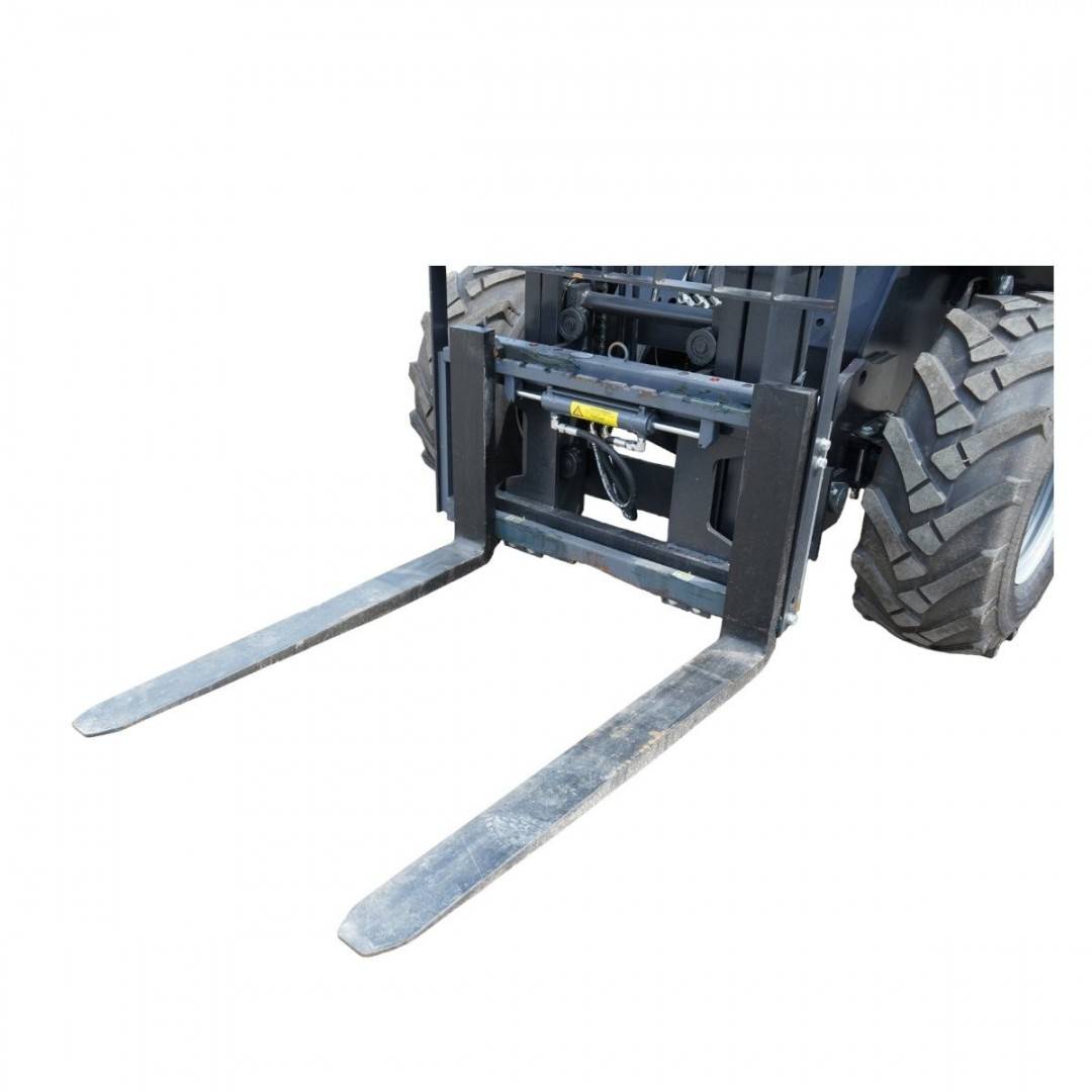 Motostivuitor 3.5T 4x4 OFF ROAD, motor diesel 50CP (37kW), inaltime ridicare 3m, roti 23.5/70-16
