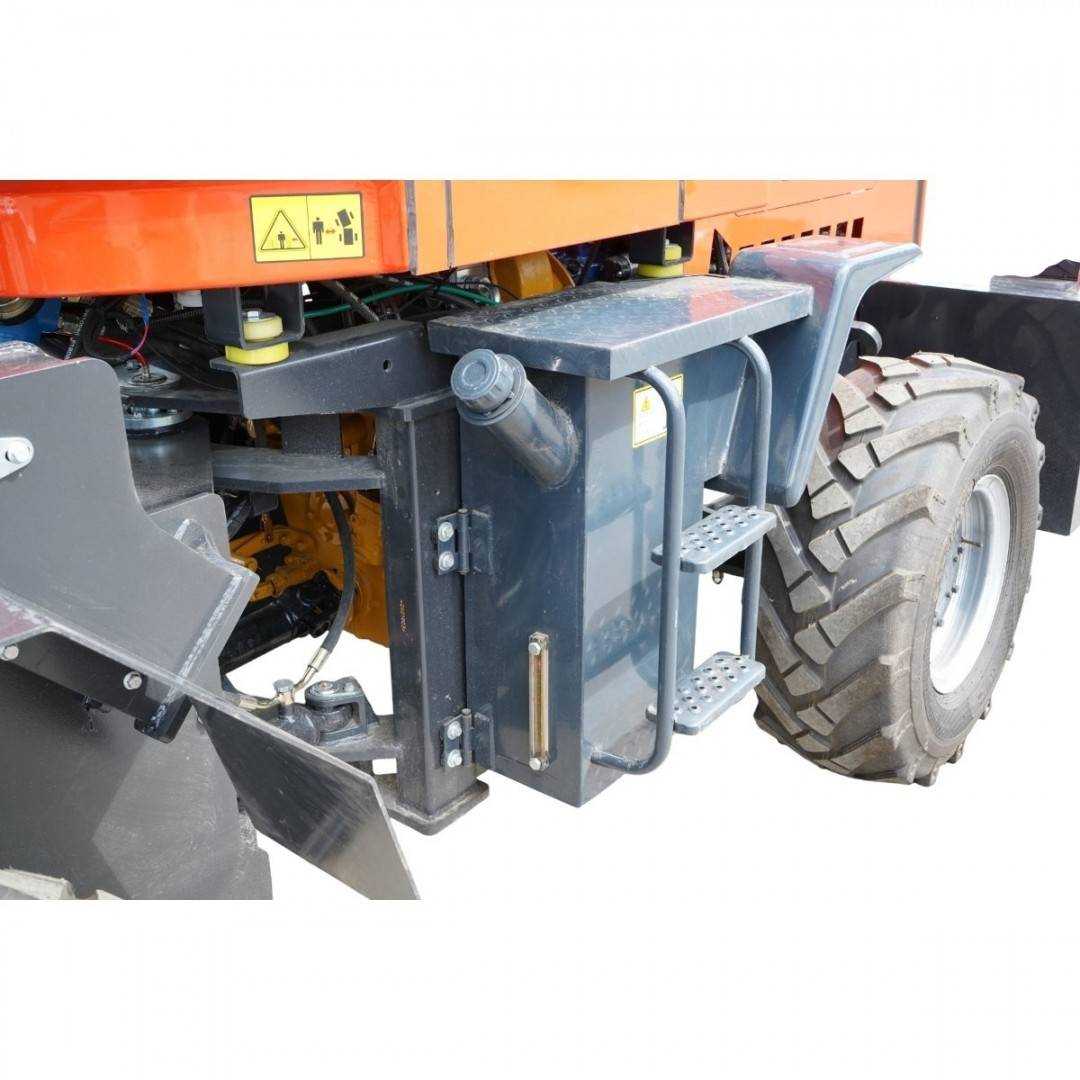Motostivuitor 3.5T 4x4 OFF ROAD, motor diesel 50CP (37kW), inaltime ridicare 3m, roti 23.5/70-16