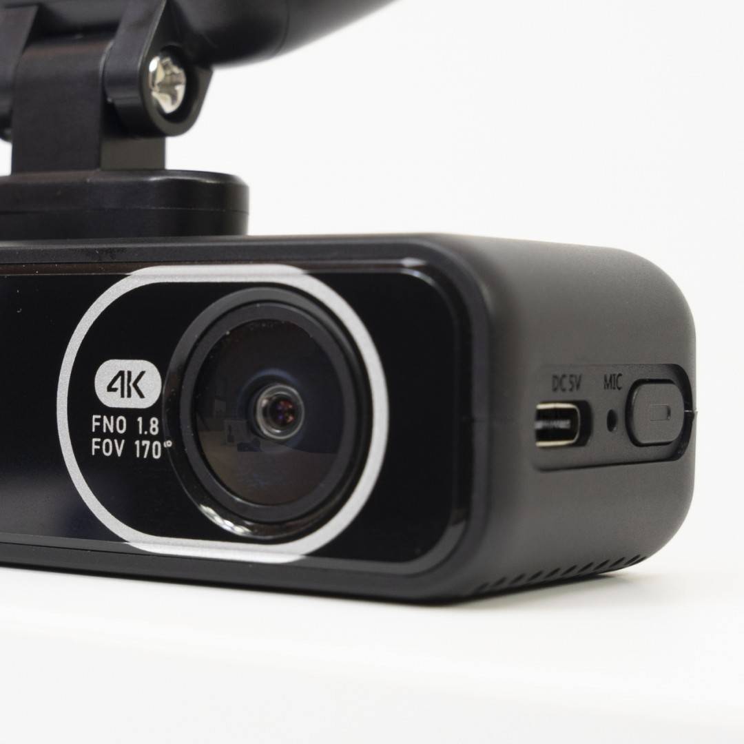 Pachet Camera auto DVR PNI Voyager S2600, WiFi, 4K Ultra HD, GPS si card de memorie microSD 128GB inclus