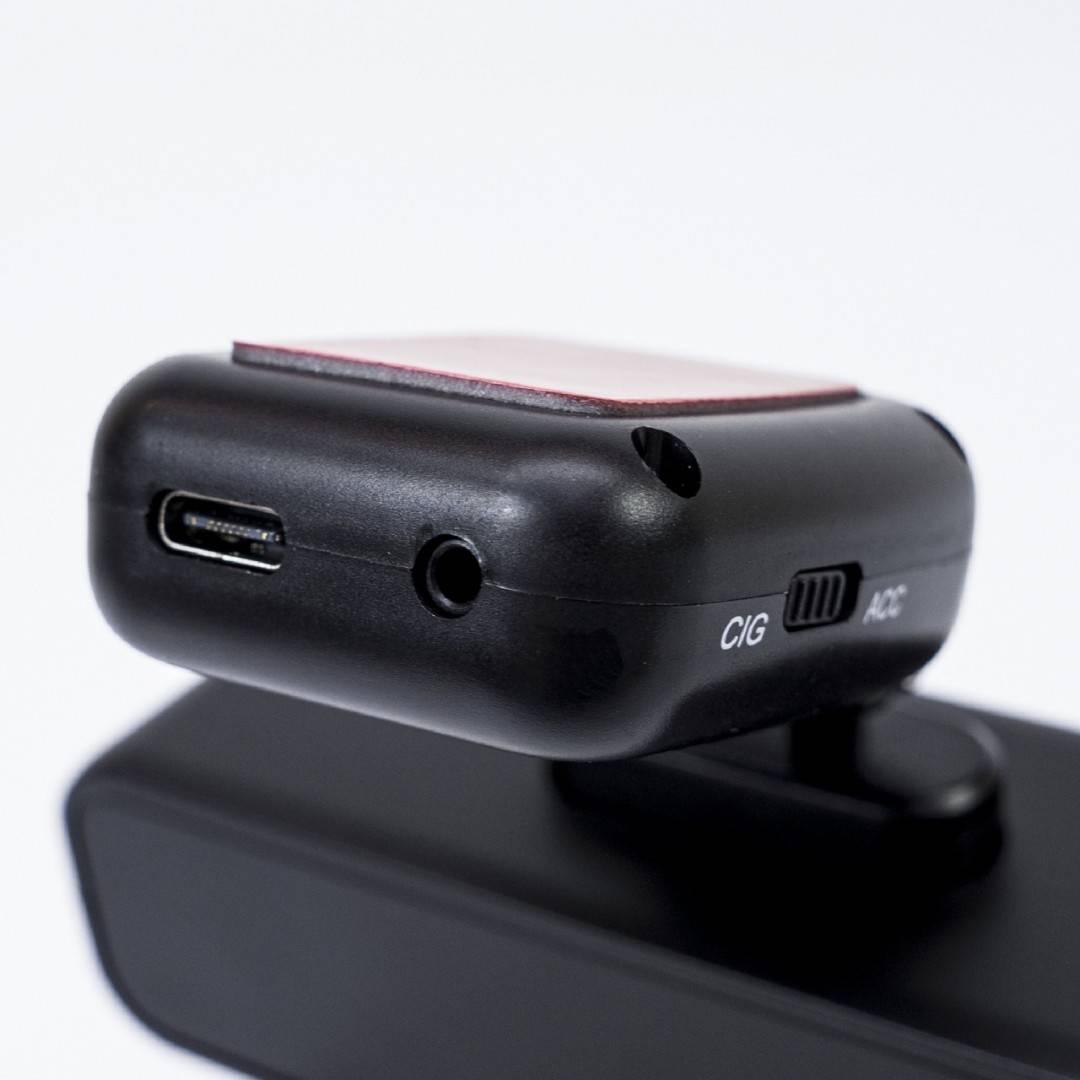 Pachet Camera auto DVR PNI Voyager S2600, WiFi, 4K Ultra HD, GPS si card de memorie microSD 128GB inclus