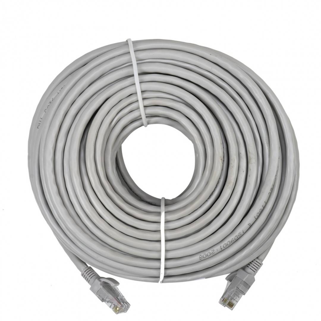 Pachet supraveghere video NVR POE PNI House IP710J, 4 camere PNI IP808J 8MP si 4 cabluri UTP CAT6 20 metri incluse