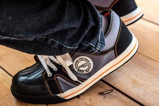 Pantofi de lucru SB SRA Neo Tools