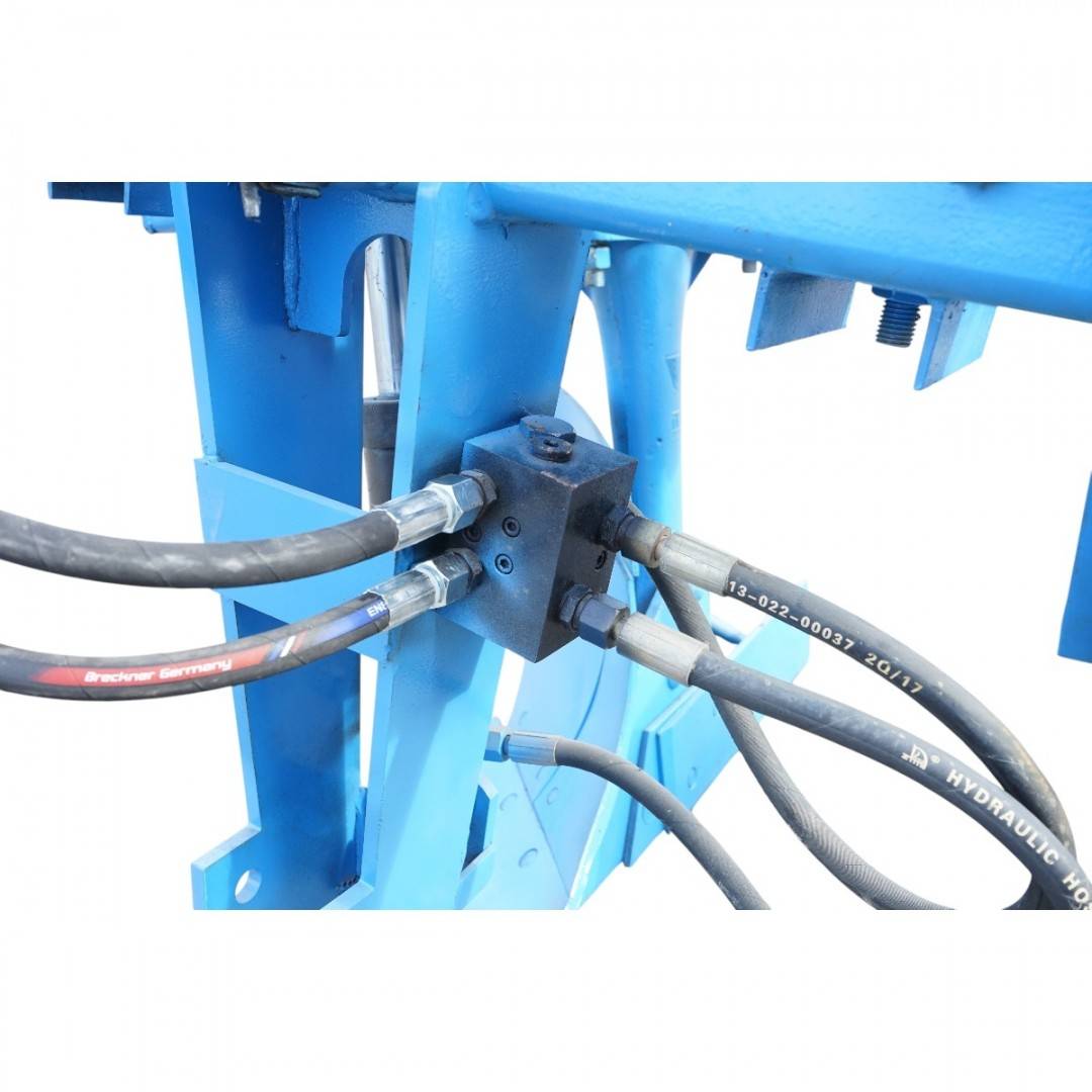 Plug agricol reversibil hidraulic tractor 15-25 CP, 1 trupita, cormane pline Konig Traktoren