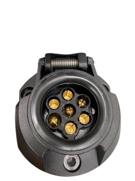 Priza PVC 7+1 pini, impermeabila, cu accesorii de montaj