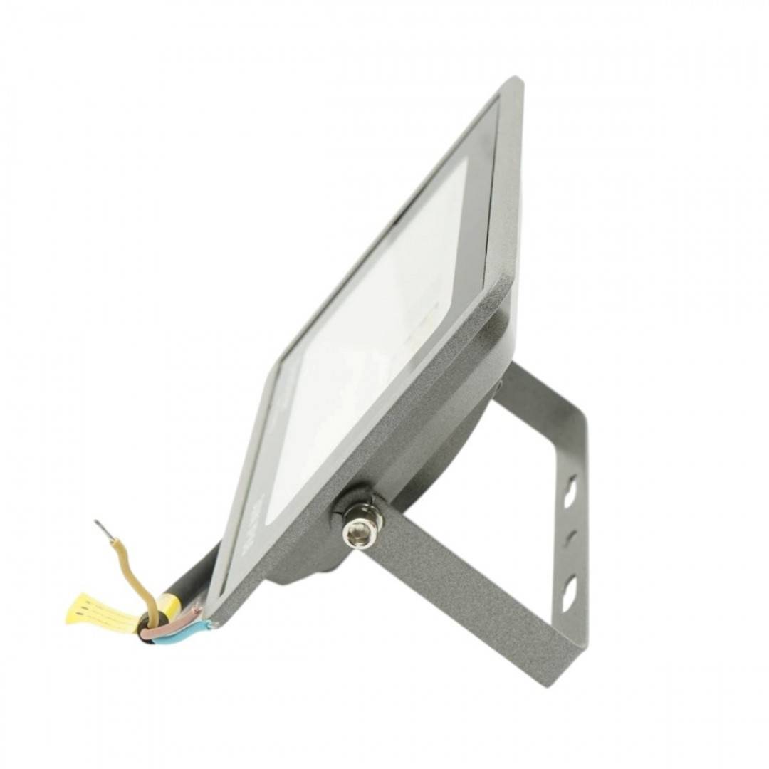 Proiector LED 30W, 100-265V, 6500K, 3000lm tip Flood 160x115x26mm IP66 Breckner Germany
