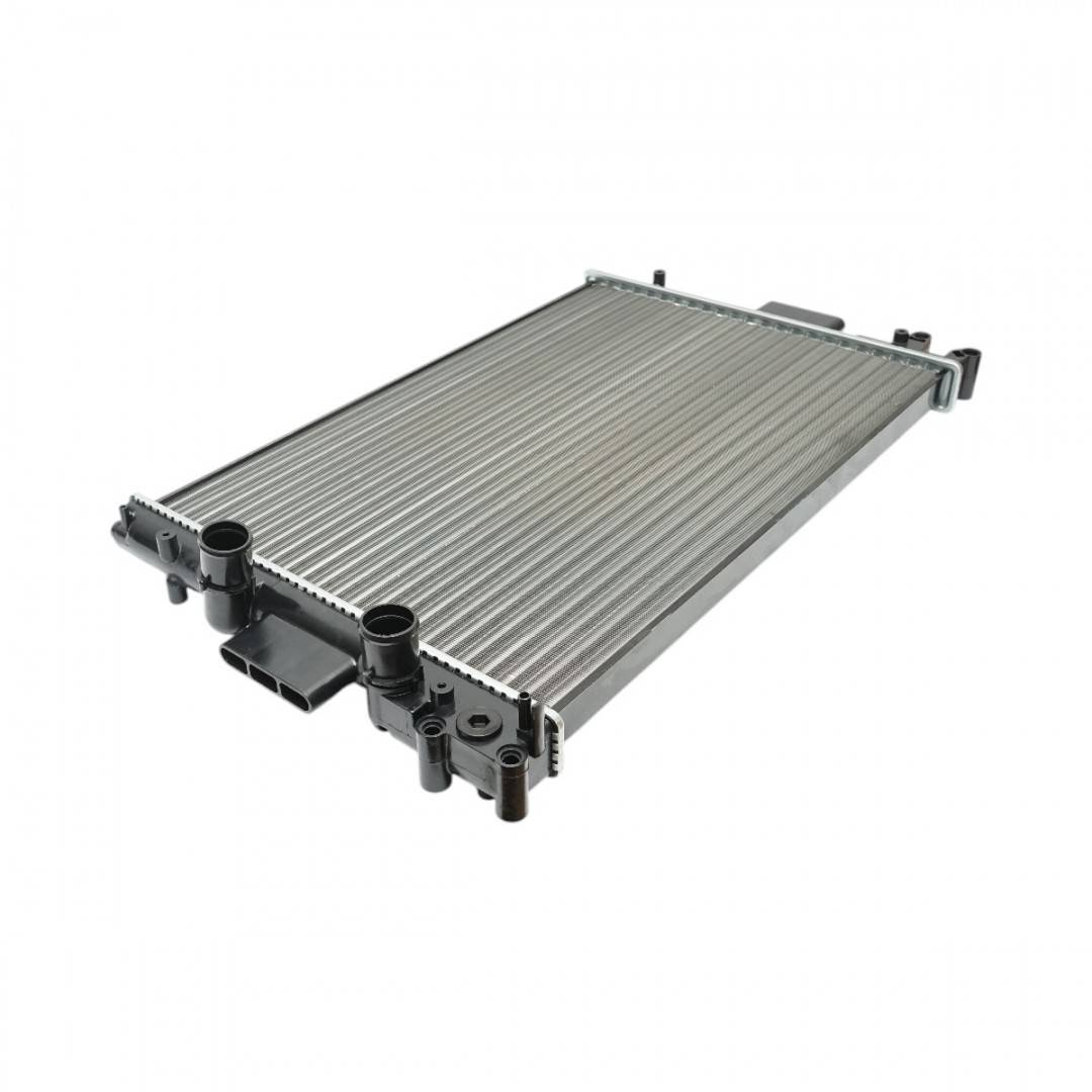 Radiator racire apa Iveco Daily II, Daily III 810x455mm cod OEM 5901797017590, 500396429, 504039041, 500303392, 504008108, FT55107