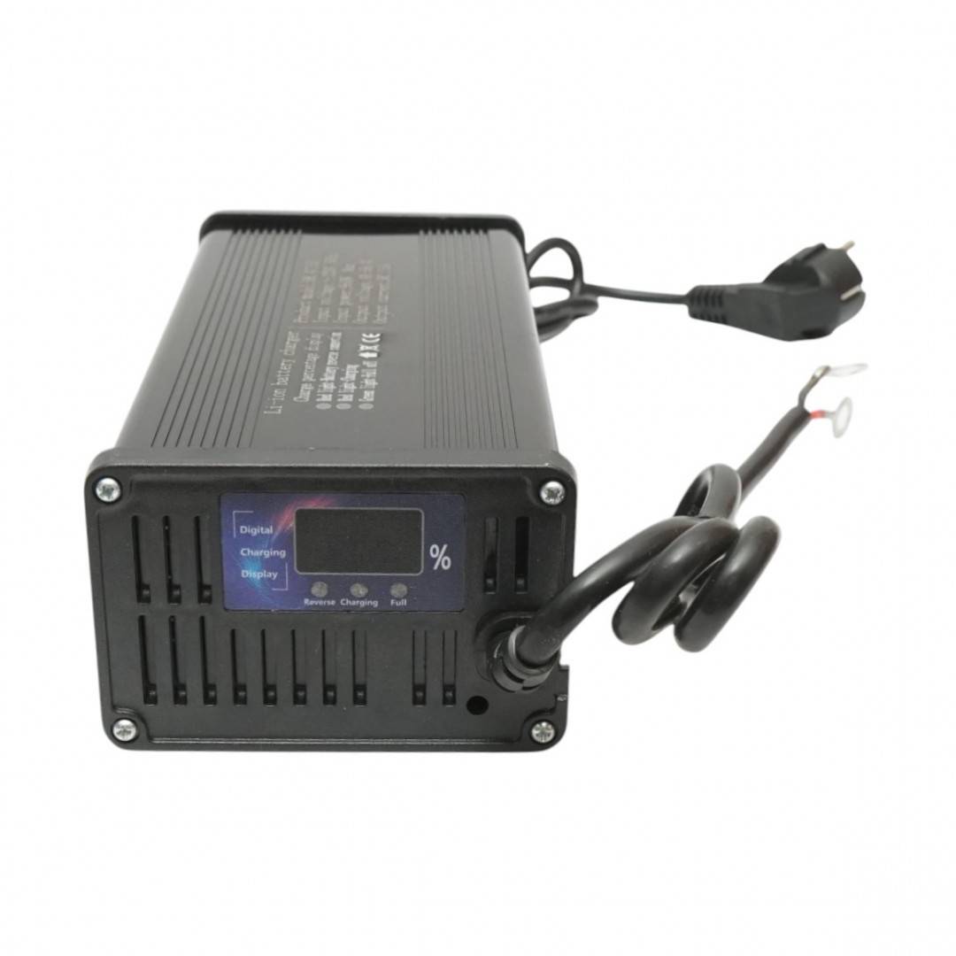 Redresor, incarcator smart baterie Li-ion 51.2V, 15A cu afisaj digital
