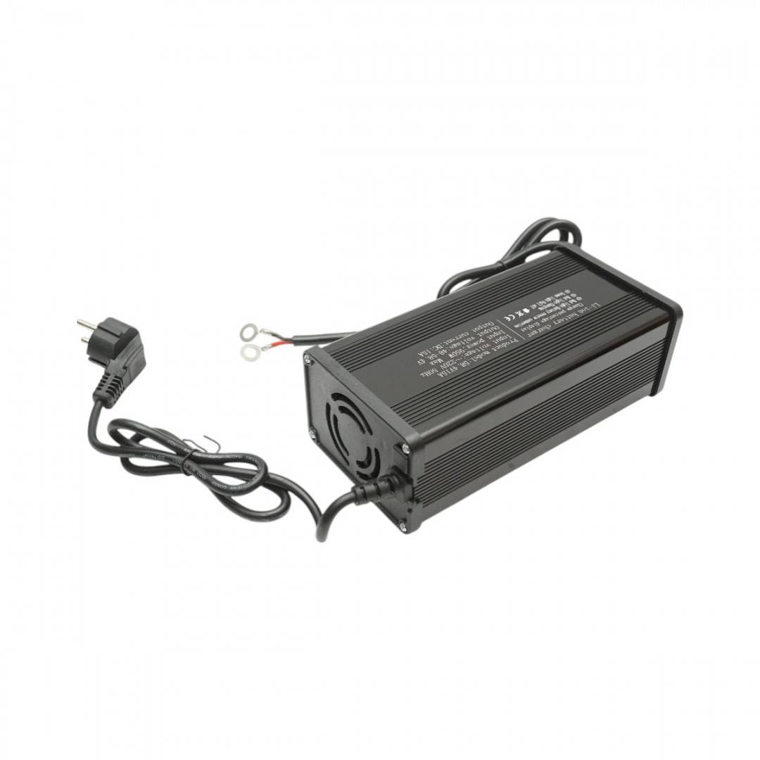Redresor, incarcator smart baterie Li-ion 51.2V, 15A cu afisaj digital