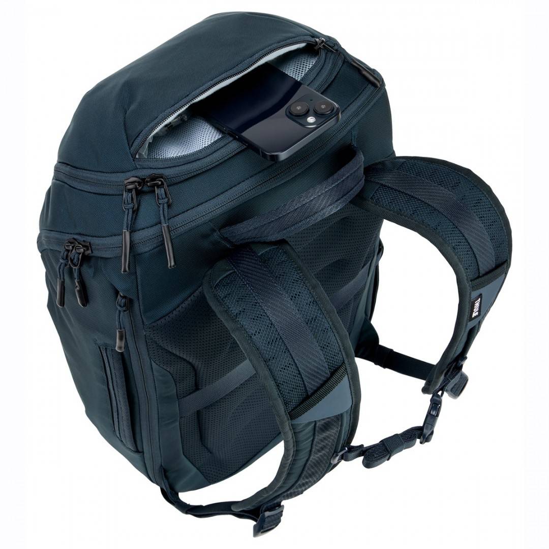Rucsac urban cu compartiment laptop, Thule, Chasm, 26L, Darkest Blue