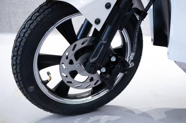 Scuter Electric Eco Rider MQ, 800W, Fara Permis, autonomie 60 km, CIV inclus
