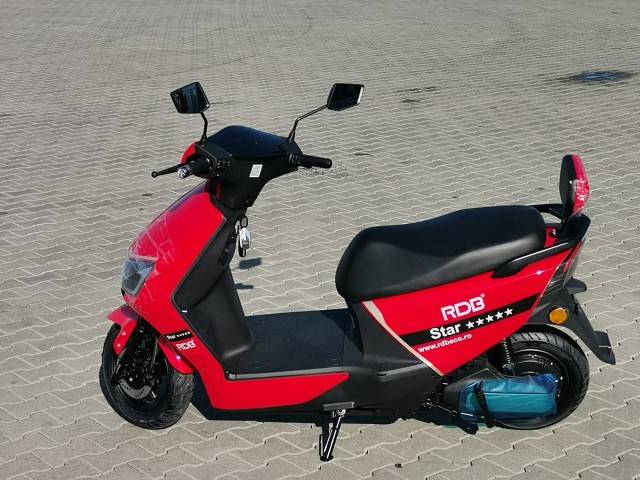 Scuter electric RDB STAR, 2000W, fara permis, 25 km/h ROSU, CIV inclus