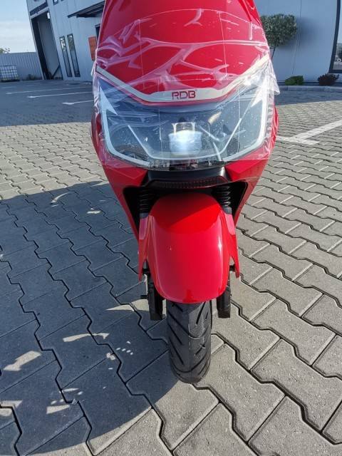 Scuter electric RDB STAR, 2000W, fara permis, 25 km/h ROSU, CIV inclus