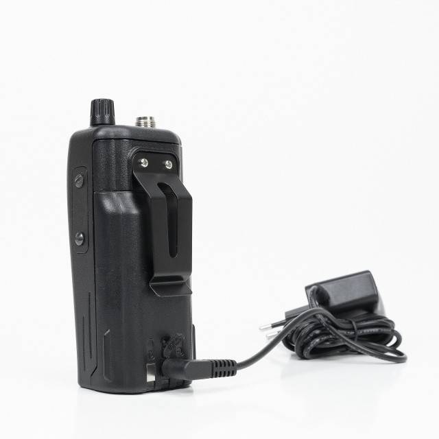 Statie radio CB portabila PNI Escort HP 72, multi-standard, 4W, AM-FM, ASQ reglabil pe 6 niveluri, Dual Watch, Scan, Lock, Roger Beep