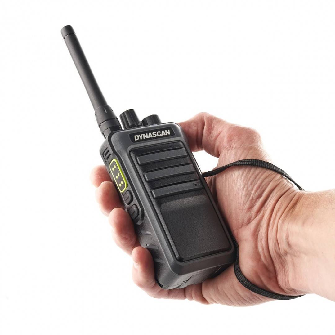 Statie radio PMR 446 portabila PNI Dynascan, 446MHz, 8CH, VOX, Scrambler, 1750mAh, display ascuns, IP55