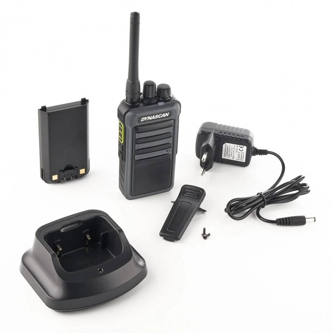 Statie radio PMR 446 portabila PNI Dynascan, 446MHz, 8CH, VOX, Scrambler, 1750mAh, display ascuns, IP55