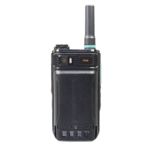 Statie radio portabila PNI 3588S, GSM 4G, camera foto duala, ecran color 2.4 inch, Li-Ion 3800 mAh, IP68