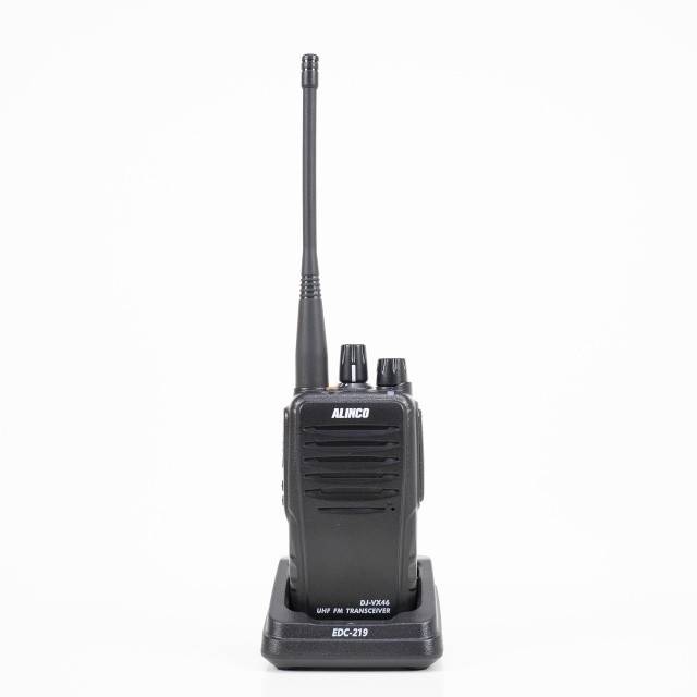 Statie radio portabila PNI Alinco DJ-VX46, PMR446, IP67, Scan, Vox, filtru Compander, Scramble, acumulator 1800mAh