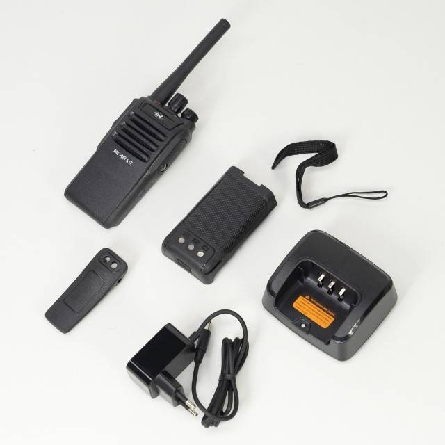 Statie radio portabila PNI PMR R17 446MHz, 0.5W, 16 canale PMR si tonuri 50 CTCSS si 104 DCS, programabila, Li-Ion 2200 mAh, IP68