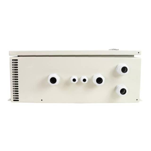 Tablou PNI CBT-3 de protectie si intrerupere sistem solar trifazic AC DC intrare 4 stringuri, iesire 1 string
