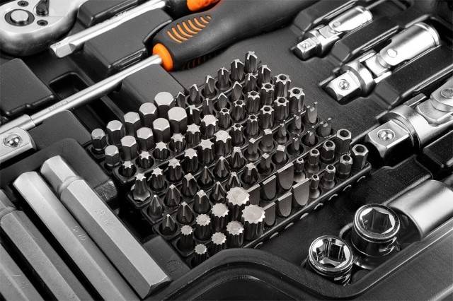 Trusa de 300 de chei 1/2, 3/8, 1/4 10-218 NEO TOOLS, 25 ani GARANTIE
